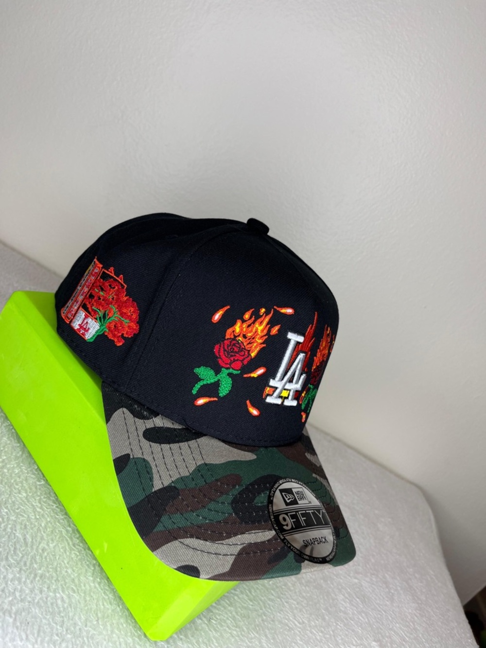 New Era Black LA Dodgers Cap with Flaming Rose & Camo Visor